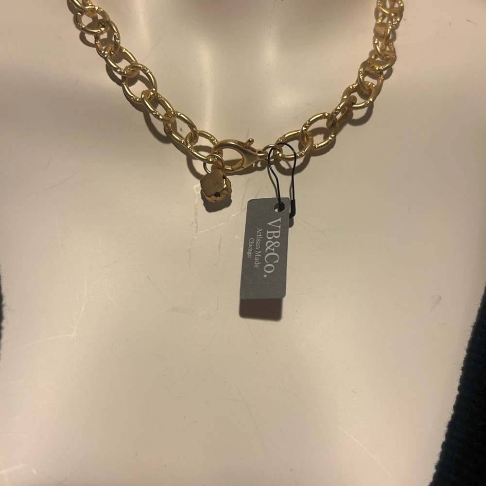 Chic Gold And Silver Necklace - image 2